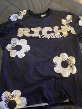 NFINITY Navy Tee with White Daisy Graphics - Confidence Script